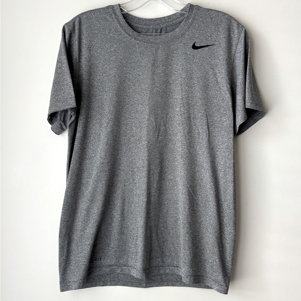 Nike DriFit Men's Gray T-Shirt Small